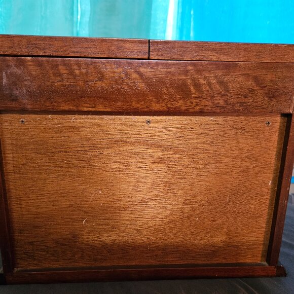 Vintage Jewelry Box - Picture 9 of 10